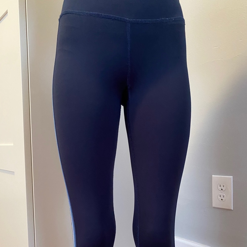 We are selling two pairs of Aeropostale leggings.